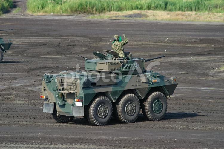 訓練展示中の陸上自衛隊 87式偵察警戒車 陸上自衛隊,自衛隊,ミリタリーの写真素材