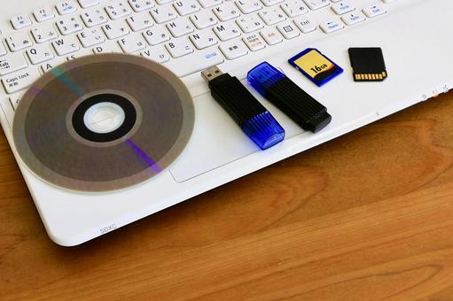 記録媒体 バックアップ ビジネスアイテム 記録媒体 バックアップ ビジネスアイテム 記録媒体,バックアップ,パソコン周辺機器の写真素材