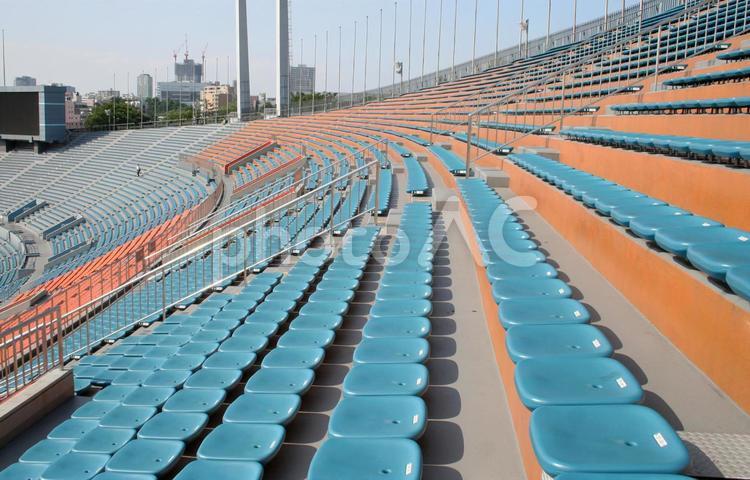 スタジアム　座席　横 座席,椅子,席の写真素材