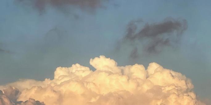 夕暮れ 夕焼,雲,秋の写真素材