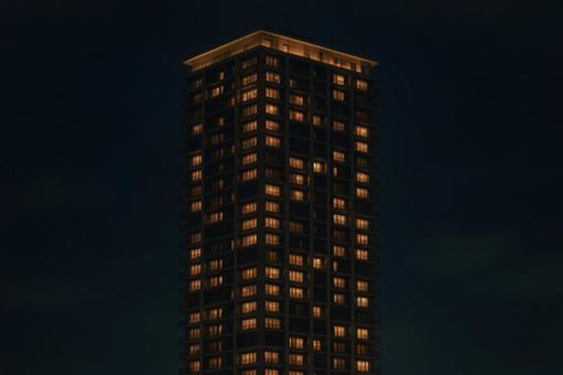 夜空とタワマンのライトアップ 夜空とタワマンのライトアップの写真