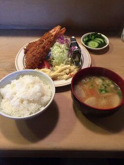 エビフライ定食 エビフライ定食,エビフライ,海老の写真素材