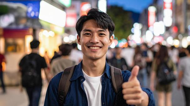 サムズアップする日本人男性3 サムズアップする日本人男性3の写真