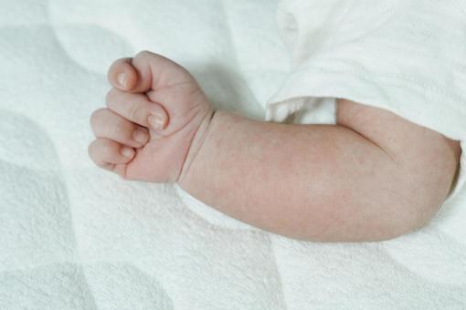 新生児 新生児の写真