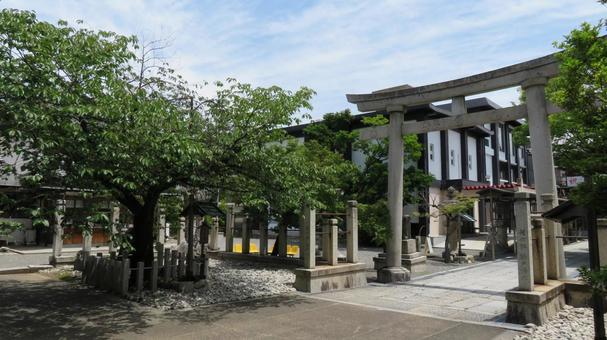 Scenery of the grounds of Kuwana Sosha Kasuga Shrine, JPG