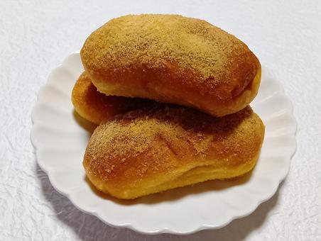 揚げパン 揚げパンの写真