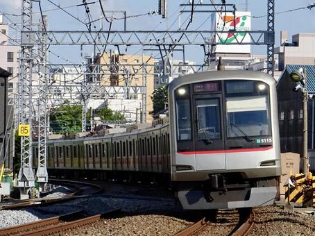 東武伊勢崎線 東急5000系 東急5000系,5000系,東武鉄道の写真素材