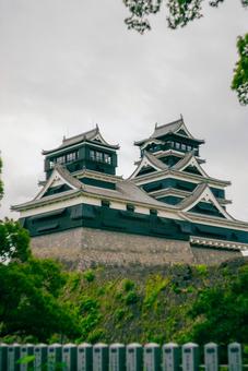 【熊本】加藤神社から見た熊本城 2025 【熊本】加藤神社から見た熊本城 2025の写真