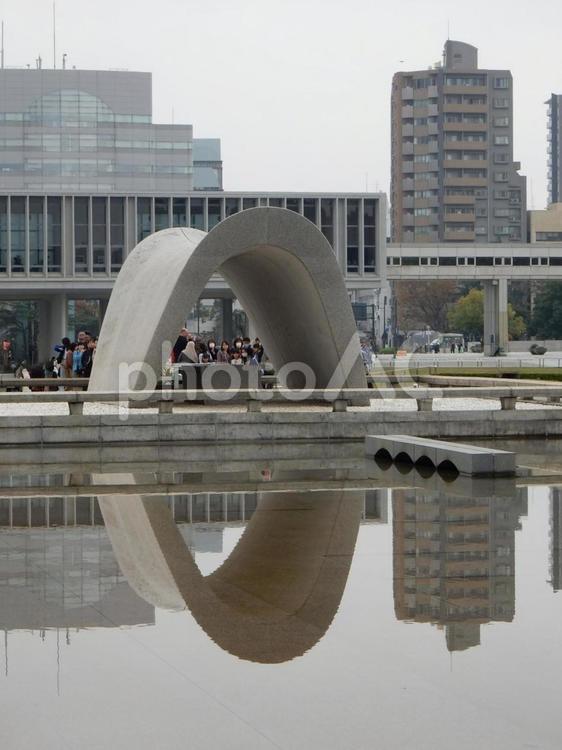 【風景写真】広島平和記念公園の風景 平和記念公園,広島平和記念公園,平和への願いの写真素材