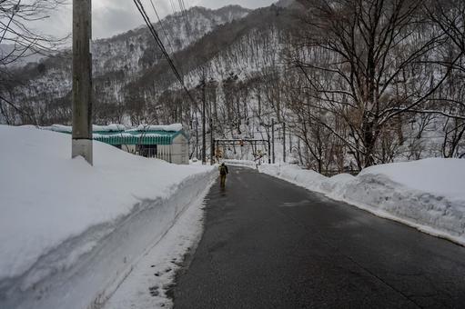 The way to Toge Station, JPG