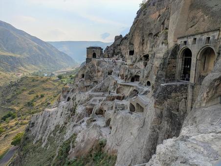 ヴァルジアのベル・タワーと聖母昇天教会 ベル・タワー,聖母昇天教会,シンボルの写真素材