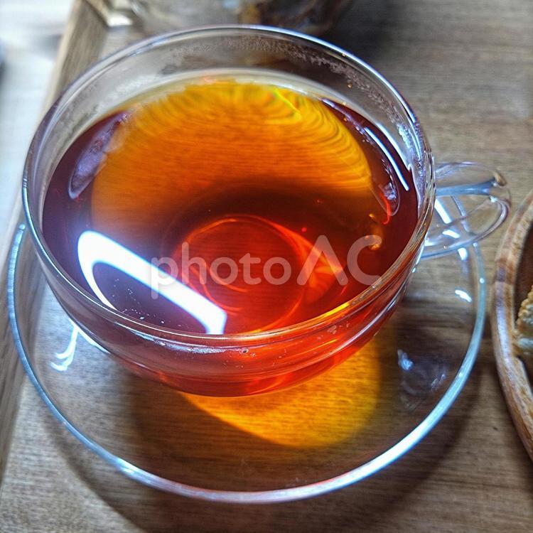 ホッとする紅茶のひととき　あったか ガラスのコップ,紅茶,モーニングの写真素材