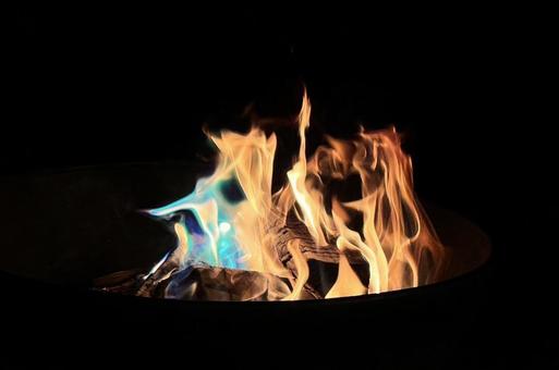 焚火4 焚火4 焚火,炎,焚き火の写真素材