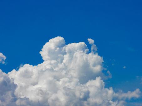 青空に湧き上がる雲 青空に湧き上がる雲 空,入道雲,雲の写真素材