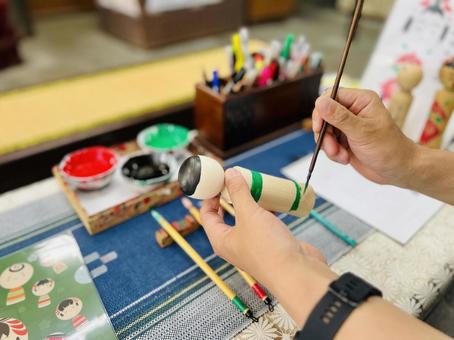 こけし 絵付け体験 こけし 絵付け体験 鳴子温泉,こけし,こけし絵付の写真素材