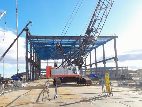 工事現場 クレーン,鉄板,バリケードの写真素材