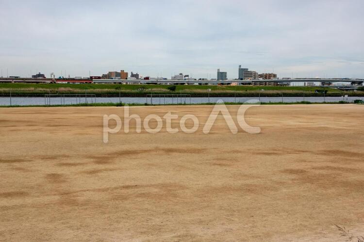 荒川　河川敷 荒川,河川敷,土手の写真素材