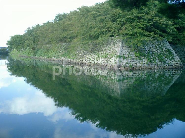 彦根城二の丸佐和口のお堀 彦根城の写真素材