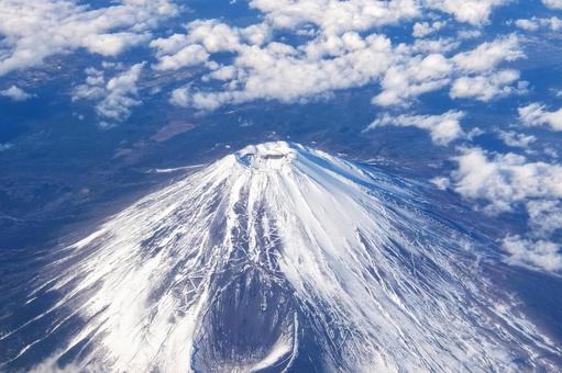 冬の富士山を飛行機から望む空撮風景 富士山,冬,雪山の写真素材