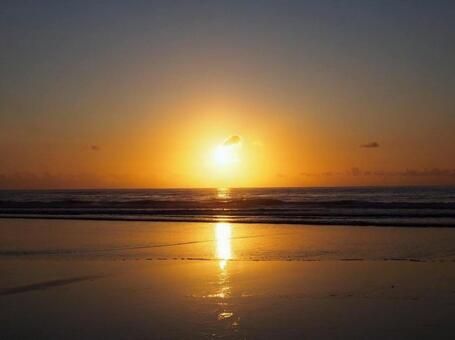 世界遺産フレーザー島での夕日 夕焼け,サンセット,夕日の写真素材