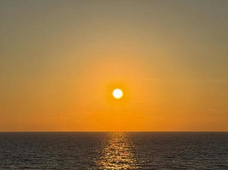 Sunset over the sea, JPG Sunset over the sea, JPG