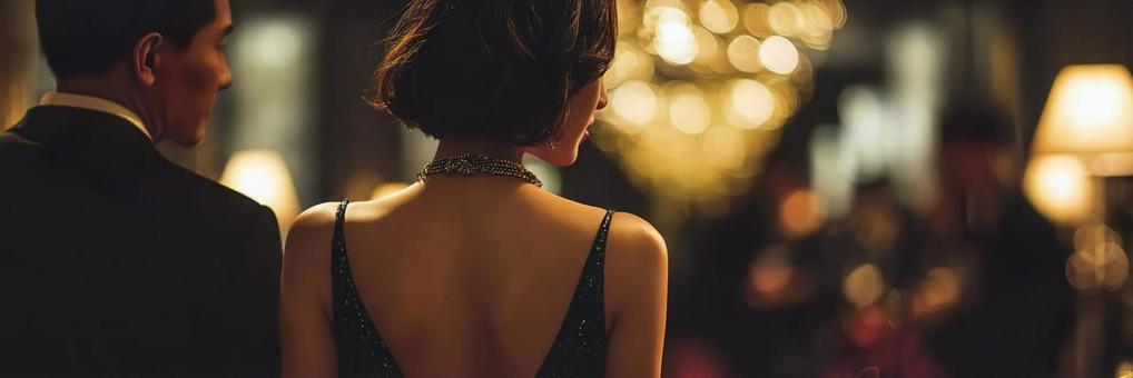華やかなパーティー会場での男女01 華やかなパーティー会場での男女01の写真