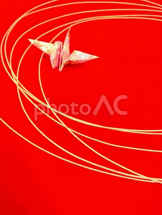 新春を彩る赤背景の伝統美 お正月,背景,正月飾りの写真素材