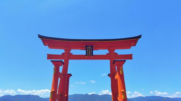 The Great Torii Gate of Miyajima, one of Japan's Three Most Scenic Spots, after renovation, JPG
