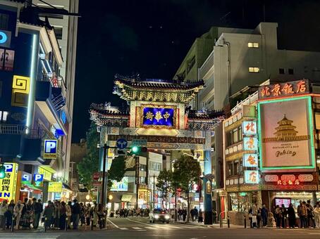 元町　中華街　朝陽門 横浜,中華街,朝陽門の写真素材