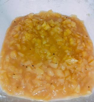 ゴールドキウイ ジャム 完成 白背景 キウイ,ゴールドキウイ,ゴールデンキウイの写真素材