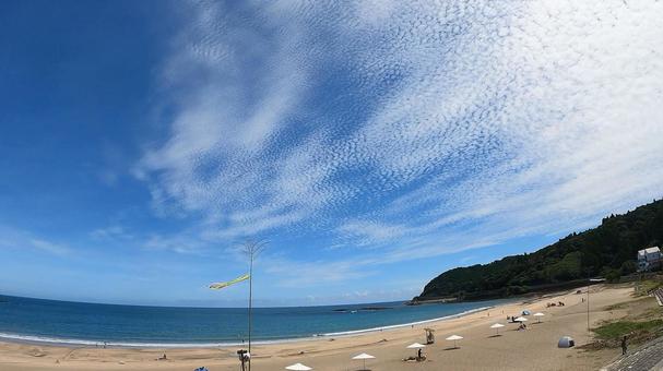 綺麗なビ-チ 綺麗なビ-チ 海,空,雲の写真素材
