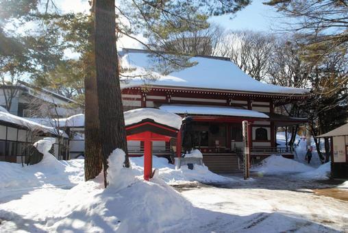 草津温泉光泉寺の雪景色 草津温泉光泉寺の雪景色 群馬県,草津温泉,雪景色の写真素材