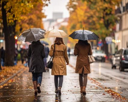 三人で散歩 三人で散歩の写真
