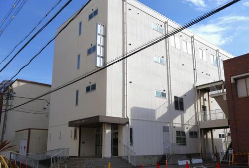 東大阪市西福祉事務所　建物外観　生活保護 東大阪市西福祉事務所,福祉,事務所の写真素材