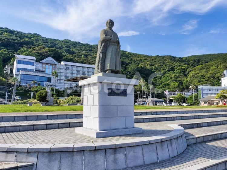 まどが浜海遊公園の坂本龍馬像 まどが浜海遊公園,坂本龍馬像,伊豆半島の写真素材