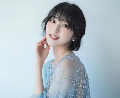 ドレスアップした女性 ドレスアップした女性の写真