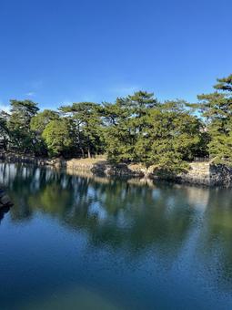高松城跡・玉藻公園の水辺風景Tamamo 高松城跡・玉藻公園の水辺風景Tamamoの写真