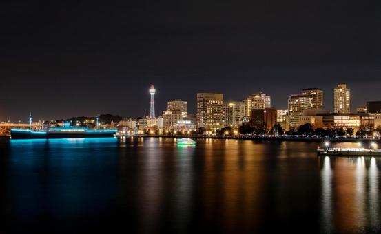 横浜の夜景 横浜,大桟橋,山下公園の写真素材