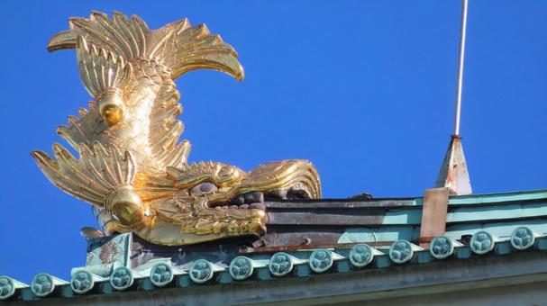 名古屋城　太陽光を受けて燦然と輝く金鯱 名古屋城,尾張徳川家,御三家の写真素材
