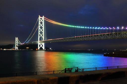 明石海峡大橋のライトアップ 明石海峡大橋,舞子海岸,レインボーカラーの写真素材