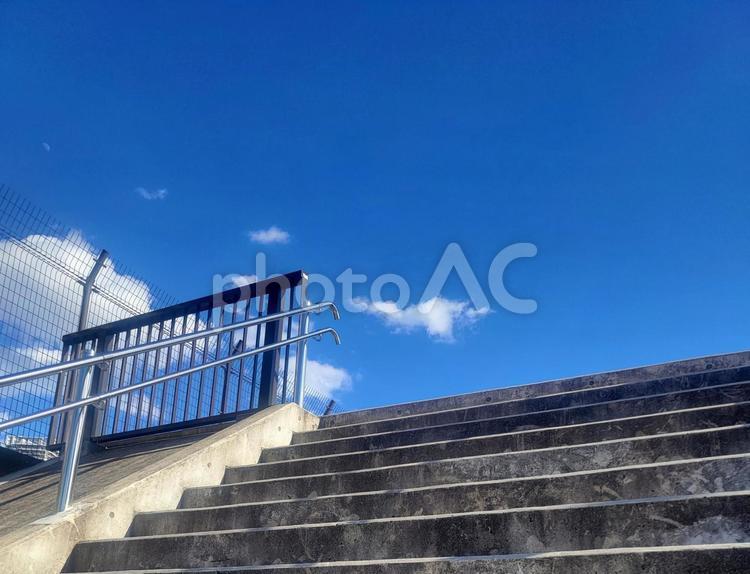青空と階段 青空,階段,石の写真素材