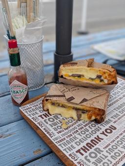 ホットサンド ホットサンド,テラス,パンの写真素材