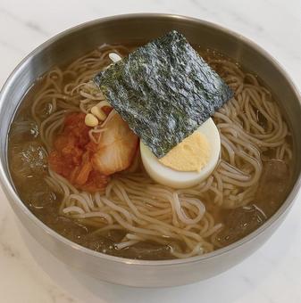 韓国冷麺 韓国冷麺の写真