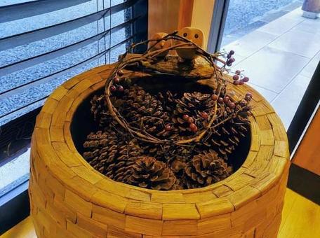 まつぼっくりのオブジェ まつぼっくりのオブジェの写真
