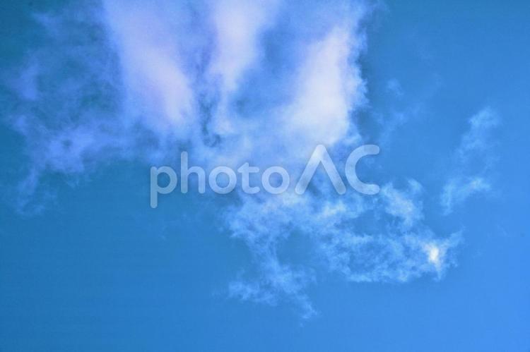 青空と白い雲　北海道　12010 空,青空,背景の写真素材