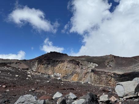 The crater at the summit of Mount Fuji, JPG