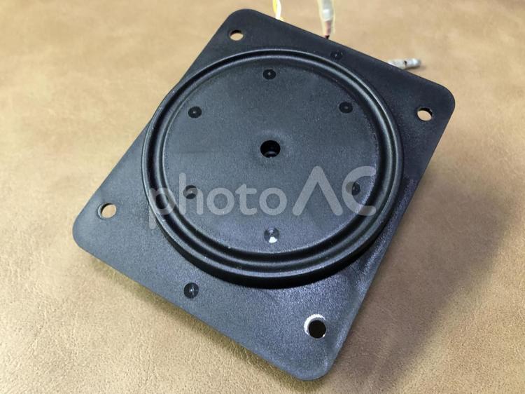 古い機械のおもちゃのようなスピーカー レトロ,オーディオ,音響の写真素材