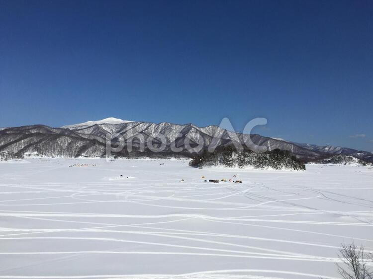 桧原湖　凍結 湖,凍結,雪の写真素材