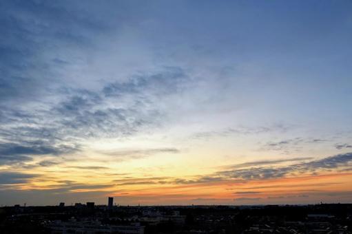 朝焼け dawn 朝焼け,夜明け,朝焼け雲の写真素材