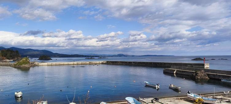 南三陸町の漁港(宮城県気仙沼市) 自然,空,海の写真素材